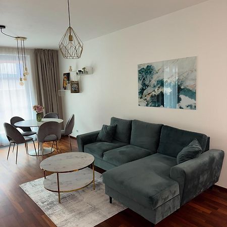 Apartman Palma - 15 Min Od Centra Prahy Prague Ngoại thất bức ảnh