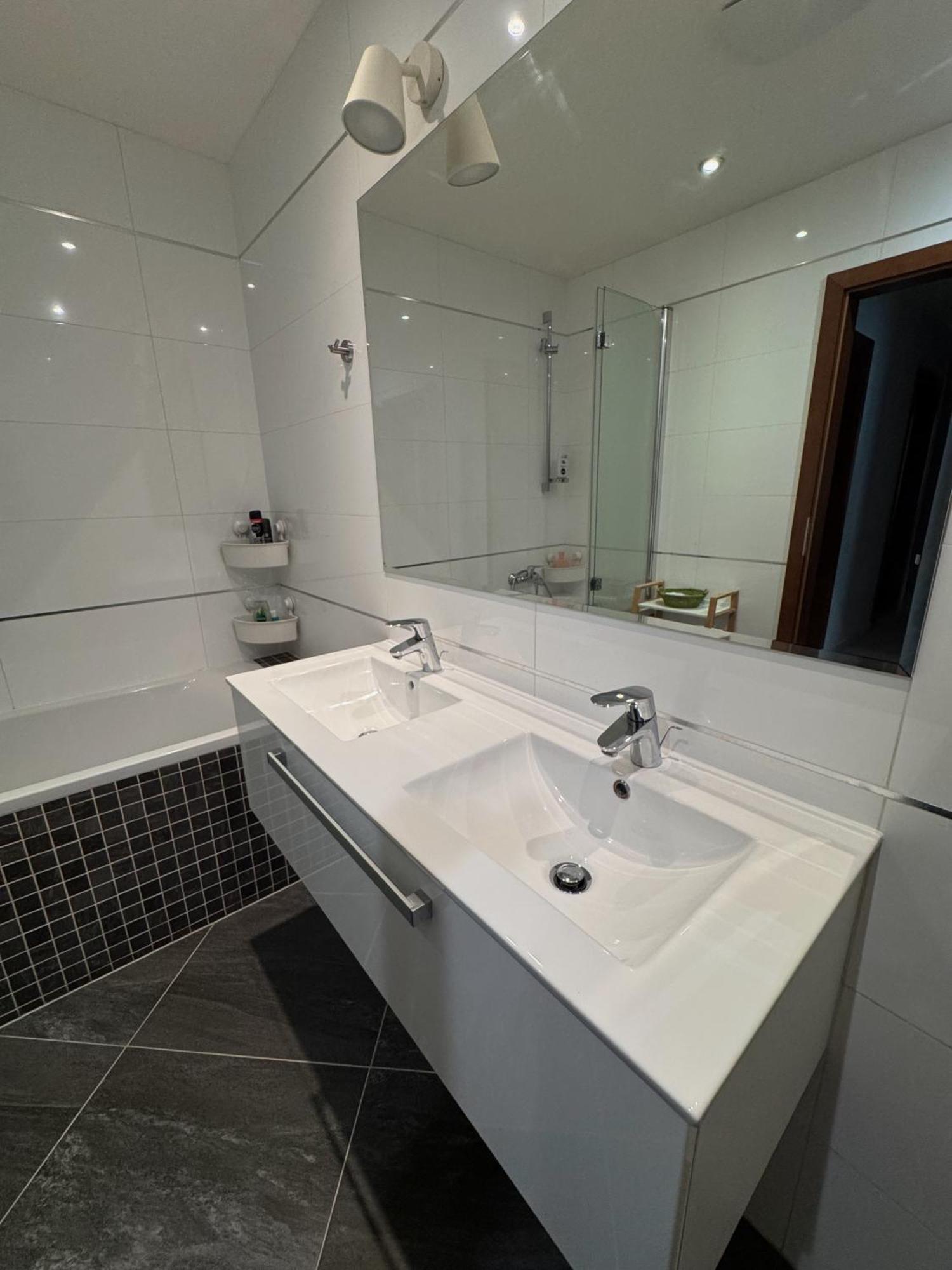 Apartman Palma - 15 Min Od Centra Prahy Prague Ngoại thất bức ảnh